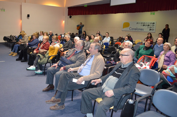 Vista del público presente en la sala.